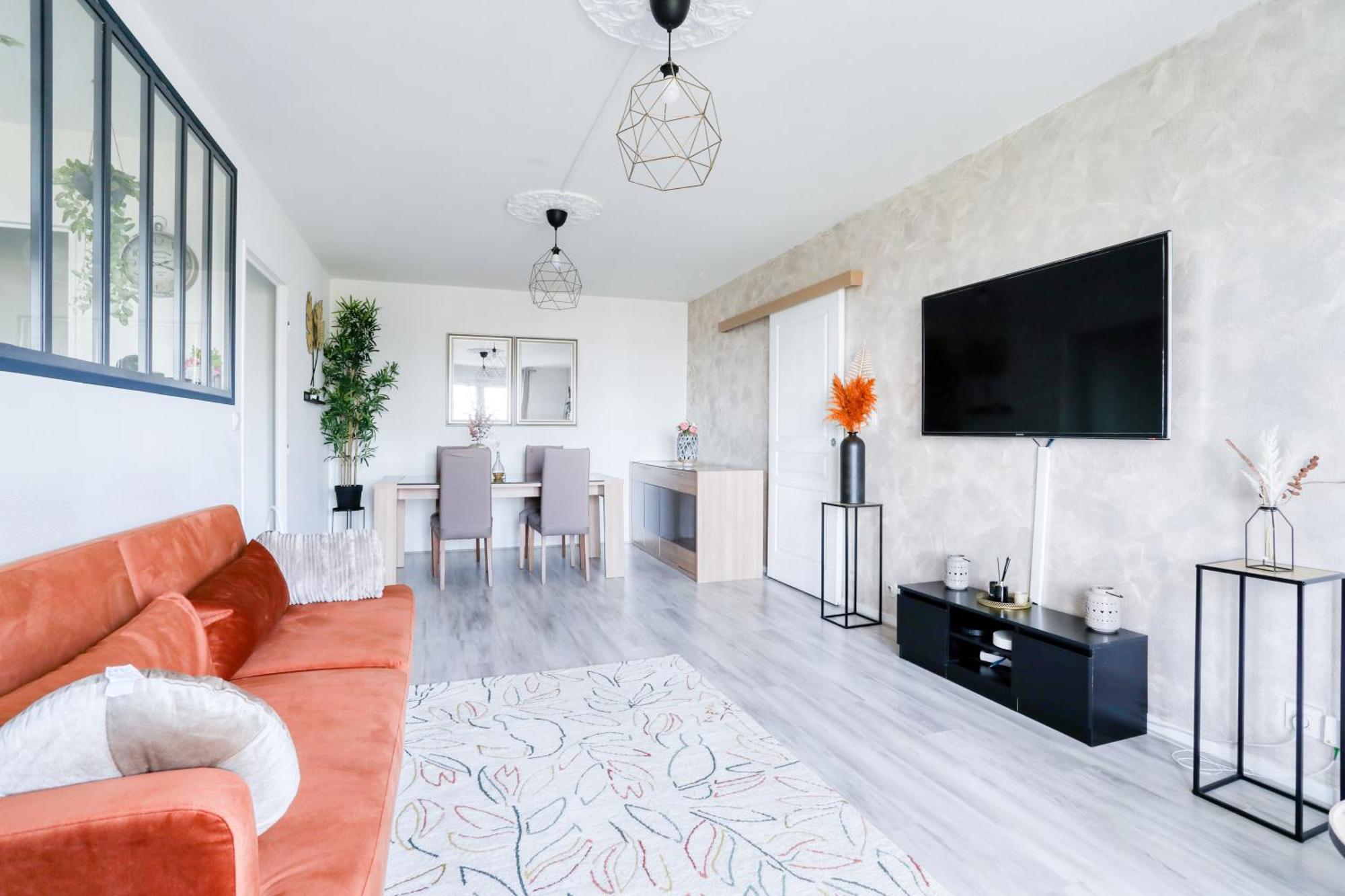 Le Warm Cocon - Spacieux T3 - 5 Personnes - Wifi Et Parking Apartment Rosny-sous-Bois