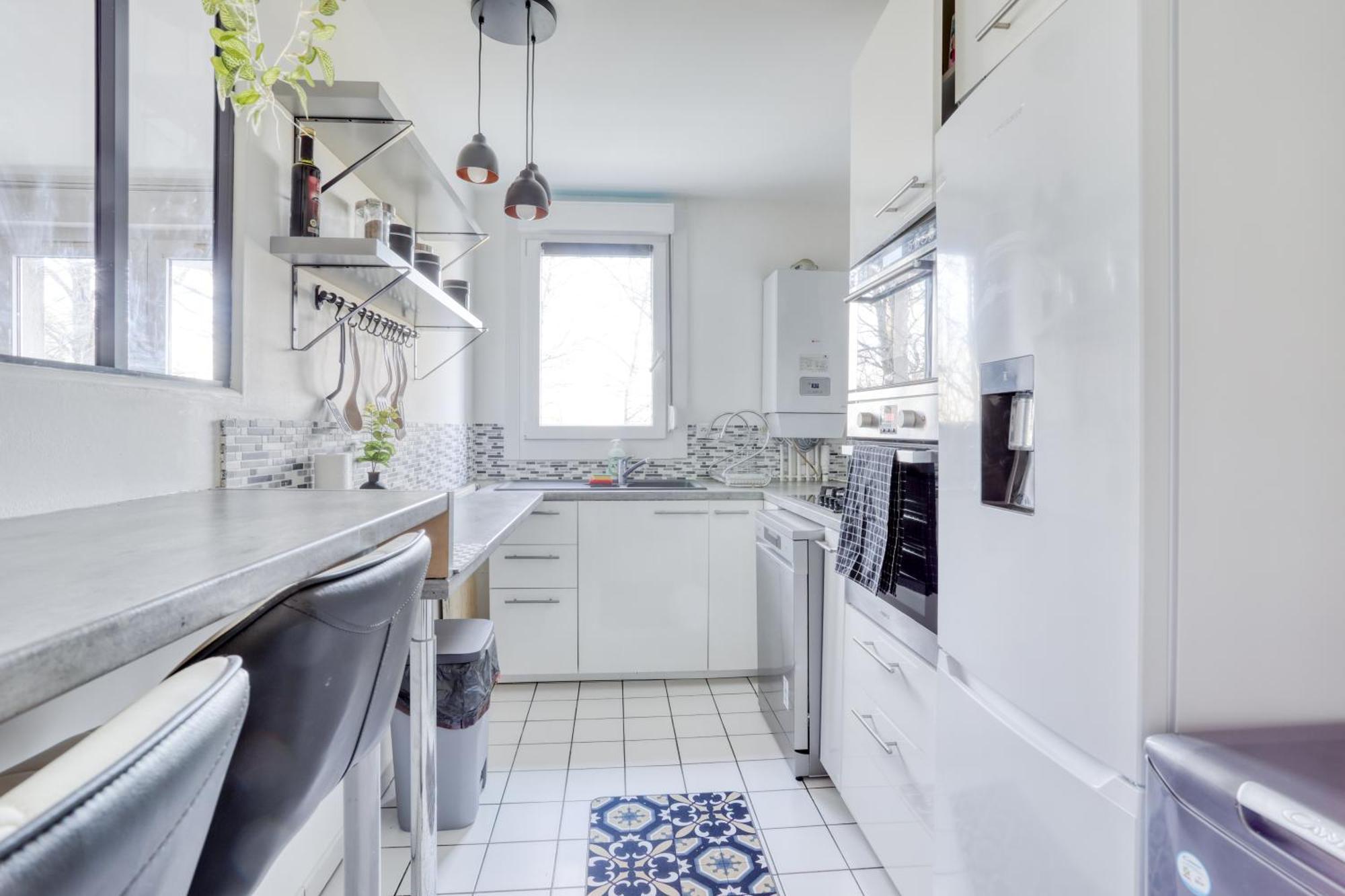 Le Warm Cocon - Spacieux T3 - 5 Personnes - Wifi Et Parking Apartment Rosny-sous-Bois